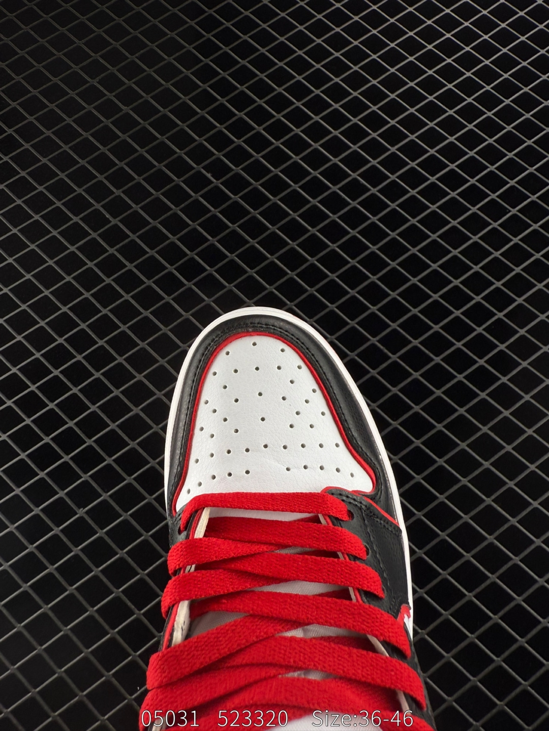 Air Jordan 1 Retro High Zoom R2T “Racer Blue”